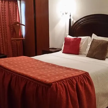 A Moderna - Casa Dos Serpas