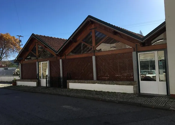 A Moderna - Casa Dos Serpas 公寓式酒店 3*